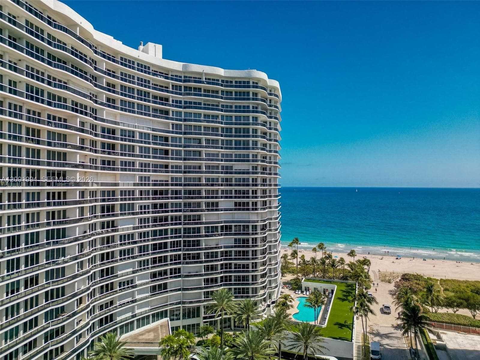 Majestic Tower · #507 in Bal Harbour - Photo 4