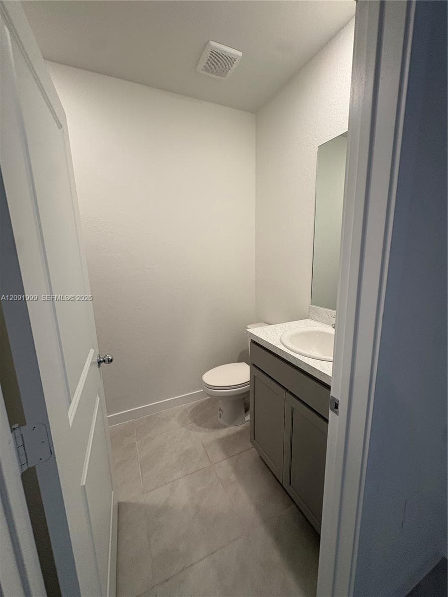 1435 NE 4th Ave #0 photo 5