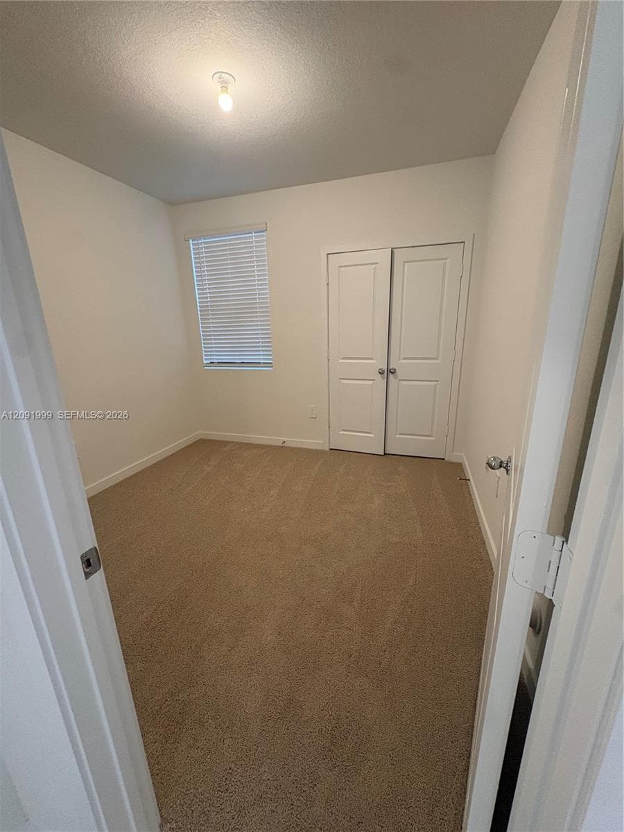 1435 NE 4th Ave #0 photo 4