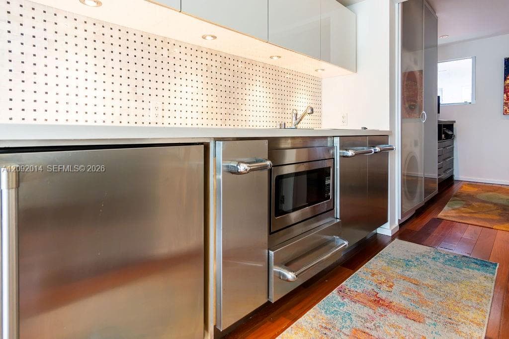 FONTANA CONDO · #209 in Miami Beach - Photo 5