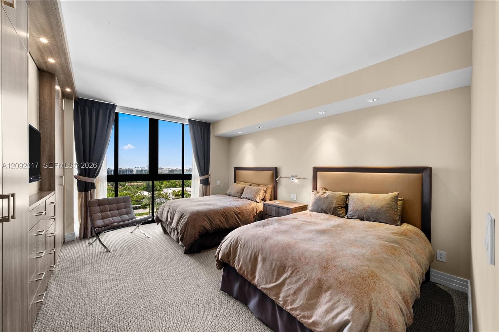 Bal Harbour Tower · #9J in Bal Harbour - Photo 43