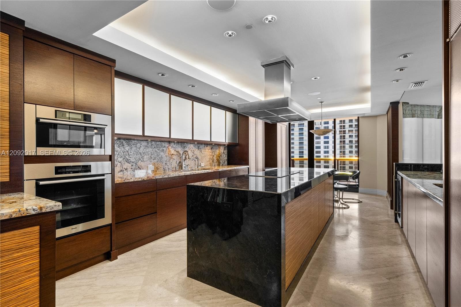 Bal Harbour Tower · #9J in Bal Harbour - Photo 3
