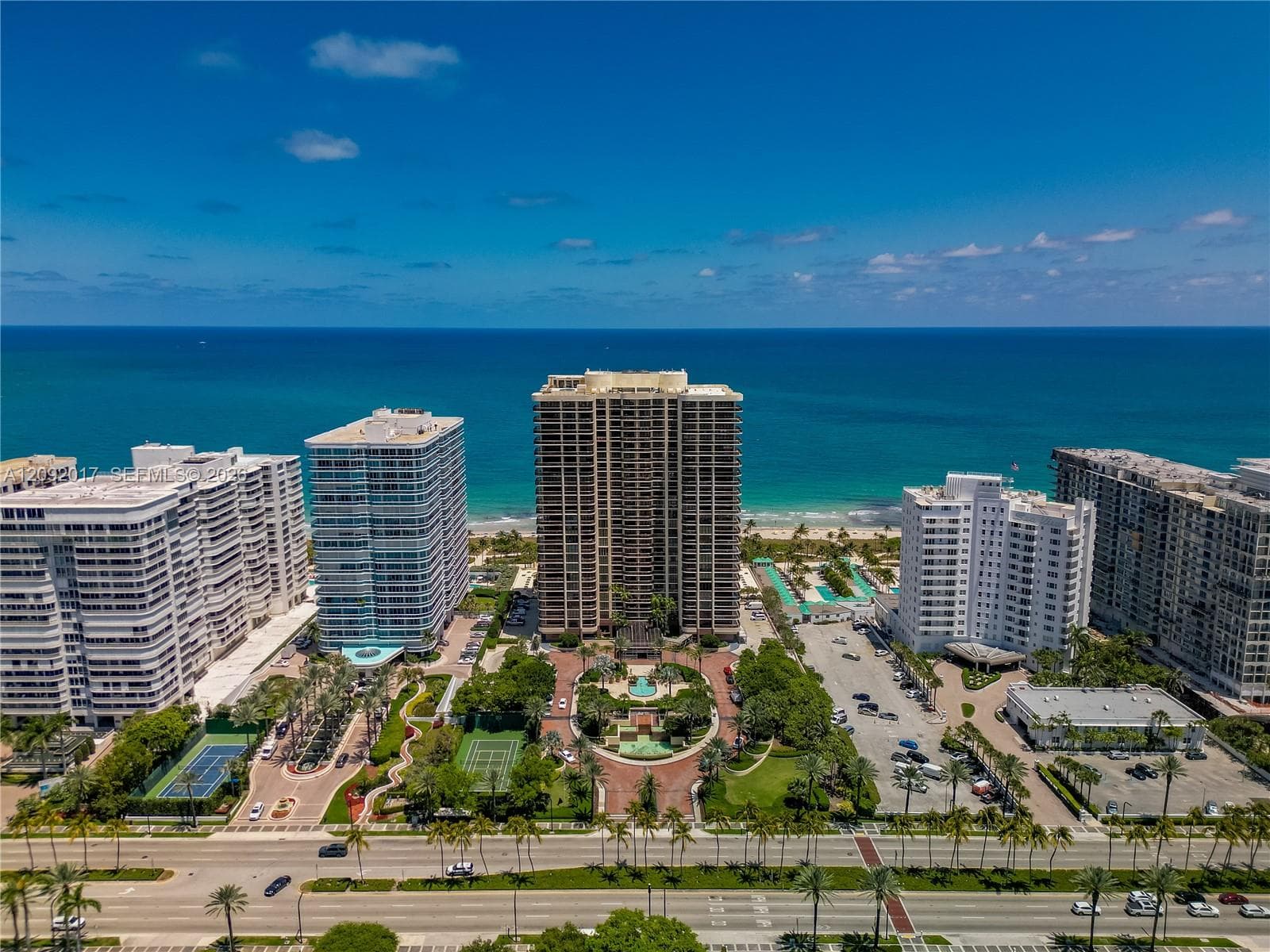 Bal Harbour Tower · #9J in Bal Harbour - Photo 73