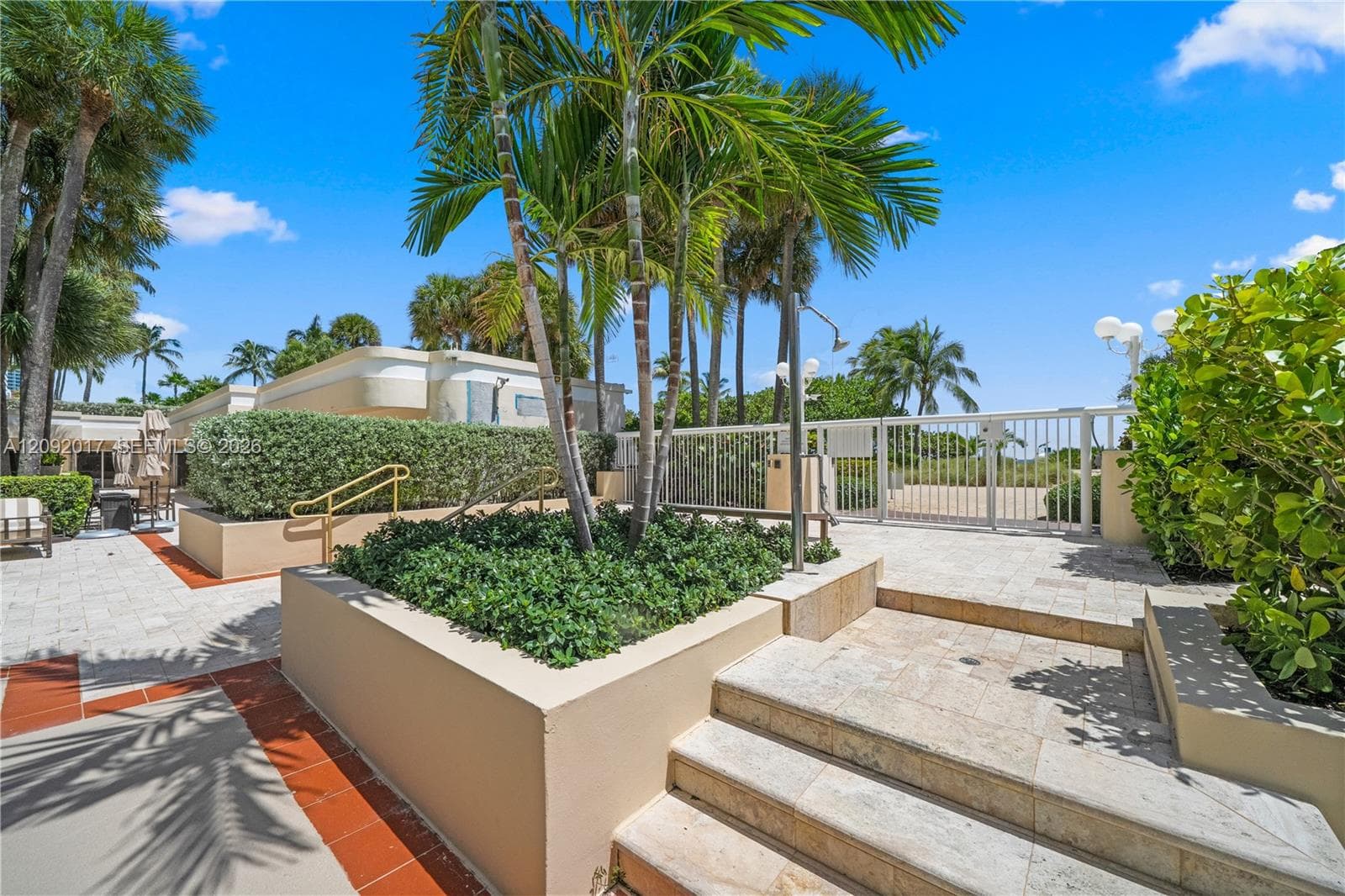 Bal Harbour Tower · #9J in Bal Harbour - Photo 54