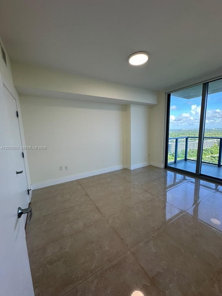 THE HARBOUR NORTH CONDO · #2606 in North Miami Beach - Photo 26