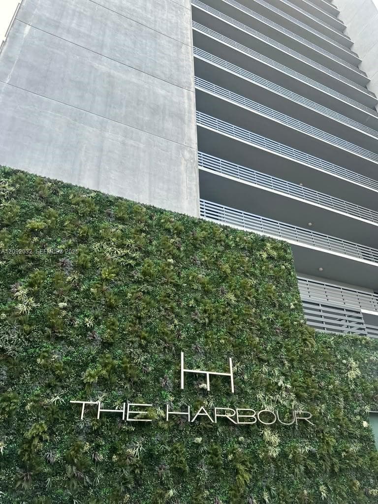 THE HARBOUR NORTH CONDO · #2606 in North Miami Beach - Photo 1
