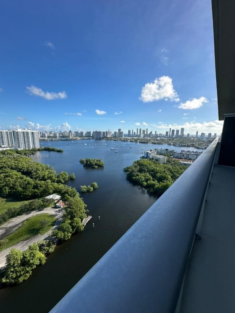 THE HARBOUR NORTH CONDO · #2606 in North Miami Beach - Photo 30