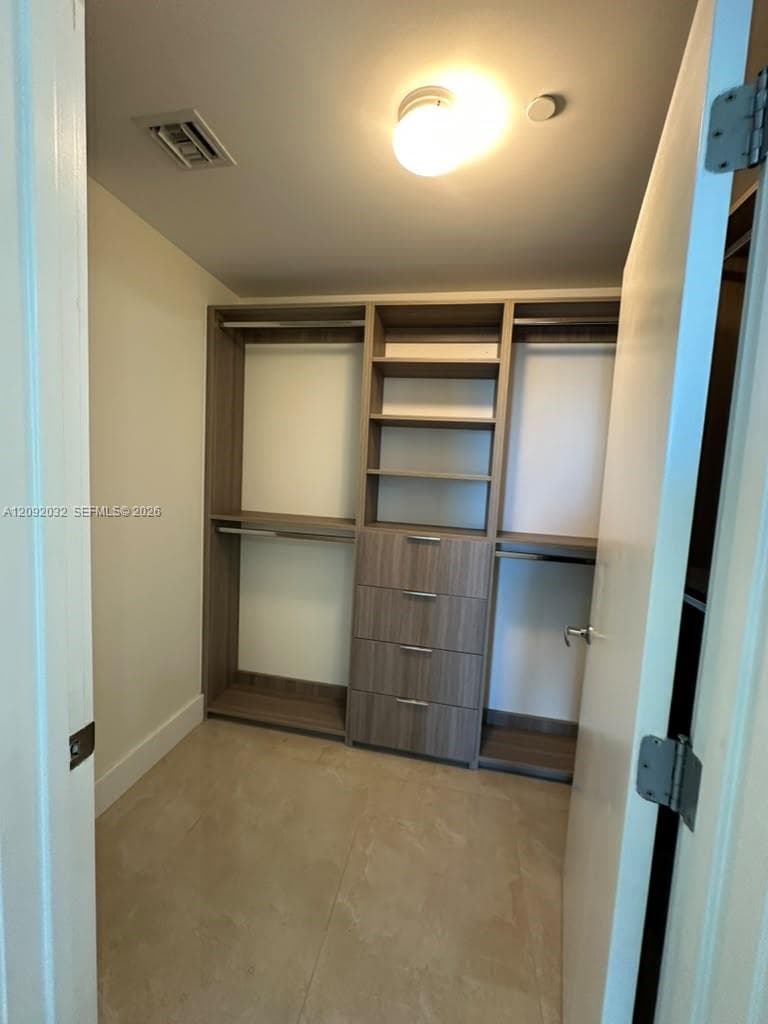 THE HARBOUR NORTH CONDO · #2606 in North Miami Beach - Photo 33