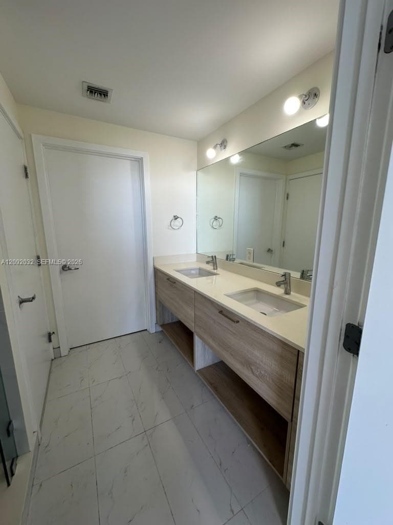 THE HARBOUR NORTH CONDO · #2606 in North Miami Beach - Photo 40