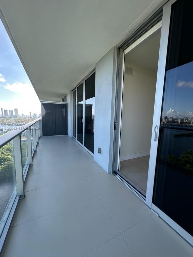 THE HARBOUR NORTH CONDO · #2606 in North Miami Beach - Photo 31