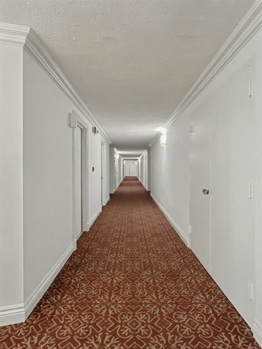 Inner Hallway La Bonne Vie
