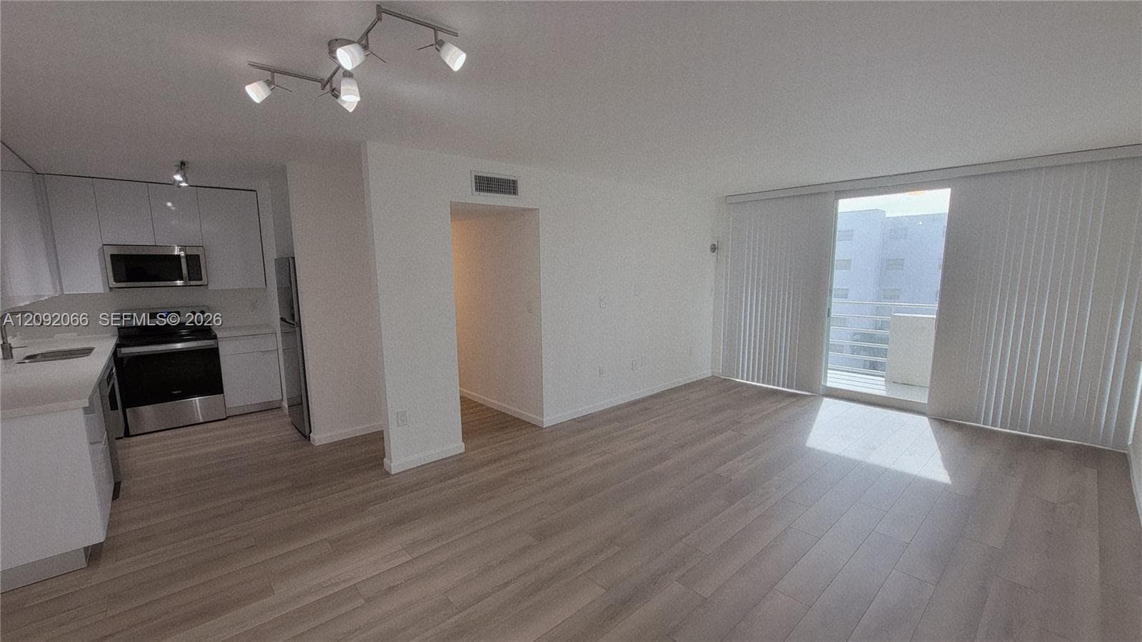 BELINDA GARDENS CONDO · #1407 in Miami - Photo 5