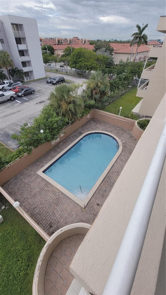 BELINDA GARDENS CONDO · #1407 in Miami - Photo 10