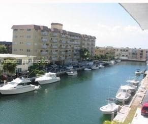 CRISTAL SHORES CONDO · #6 in North Miami Beach - Photo 29