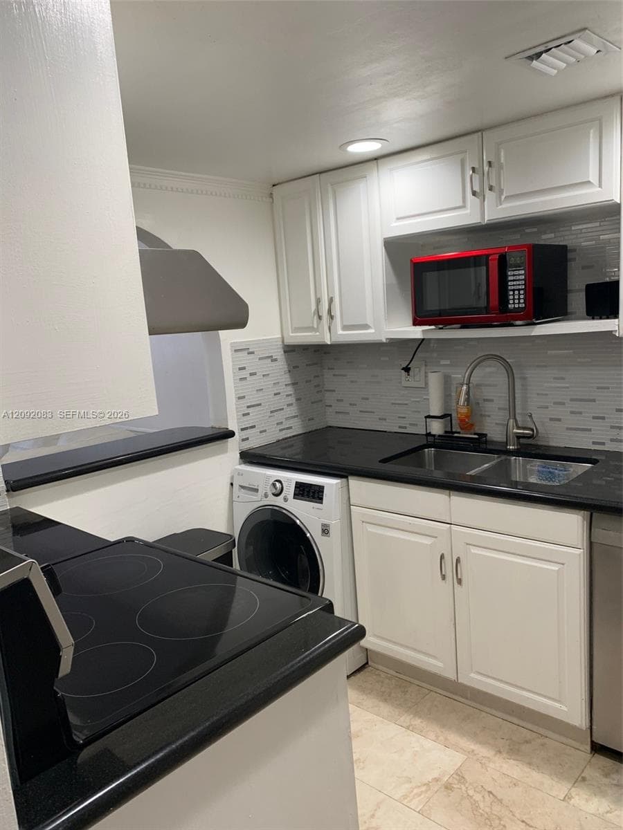 CRISTAL SHORES CONDO · #6 in North Miami Beach - Photo 8