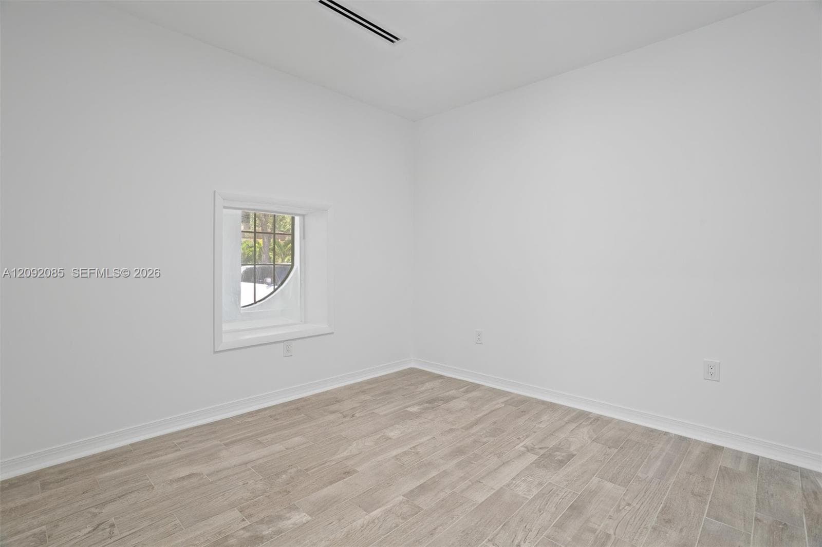 434 Aragon Ave photo 22