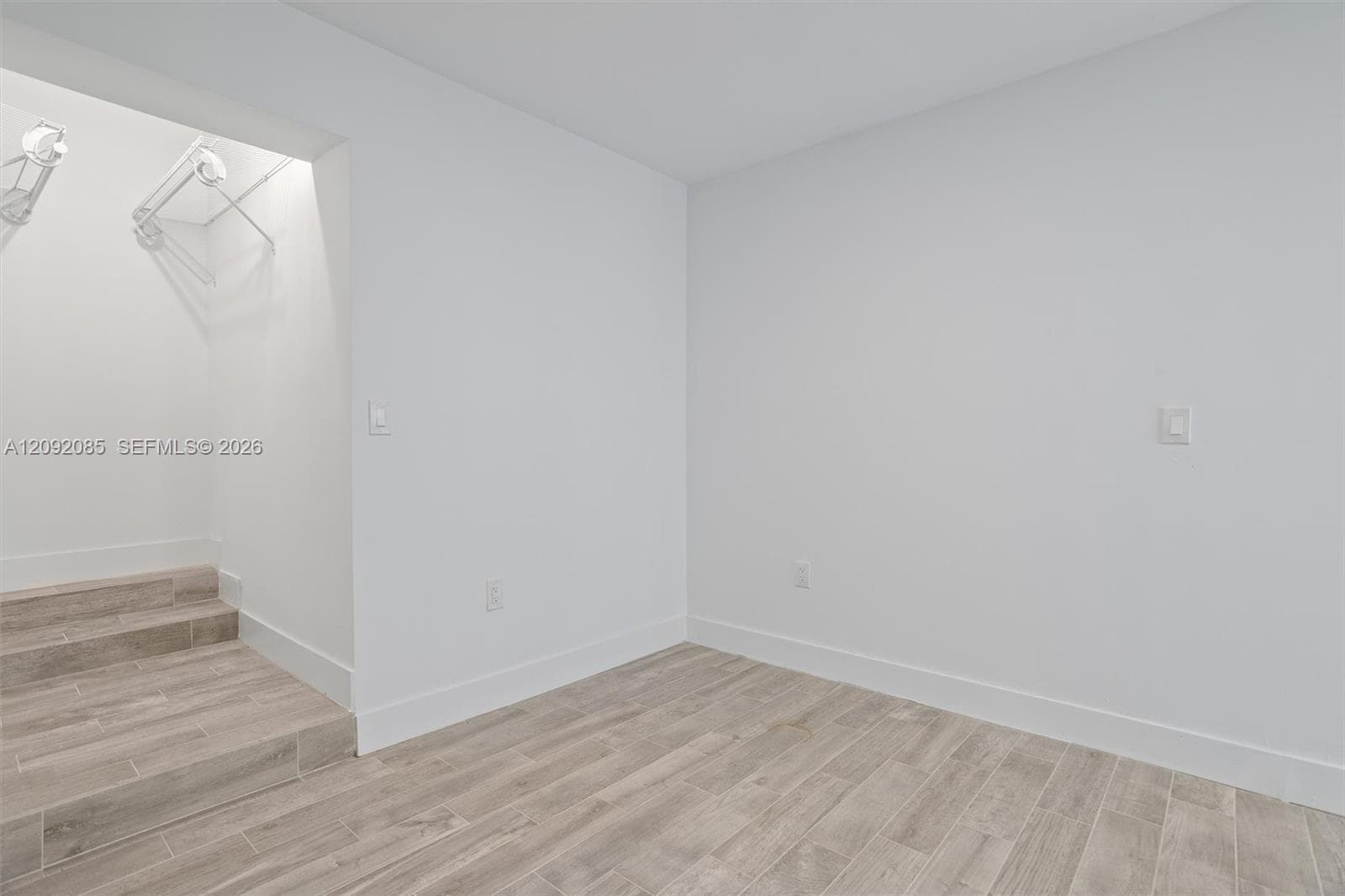 434 Aragon Ave photo 37
