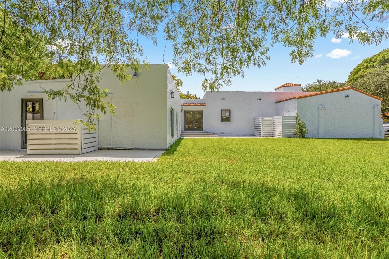 434 Aragon Ave photo 4
