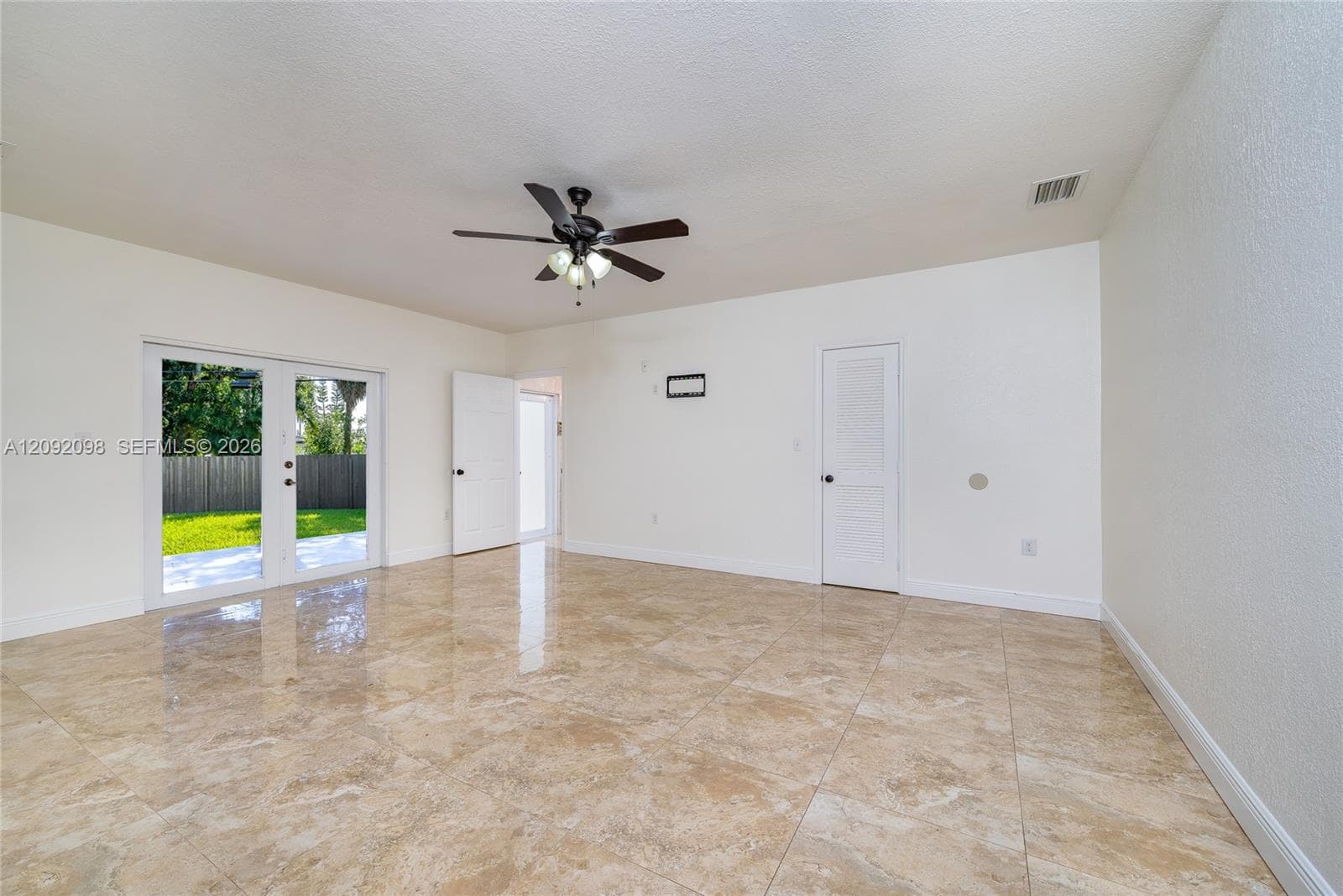 589 Miller Dr photo 22