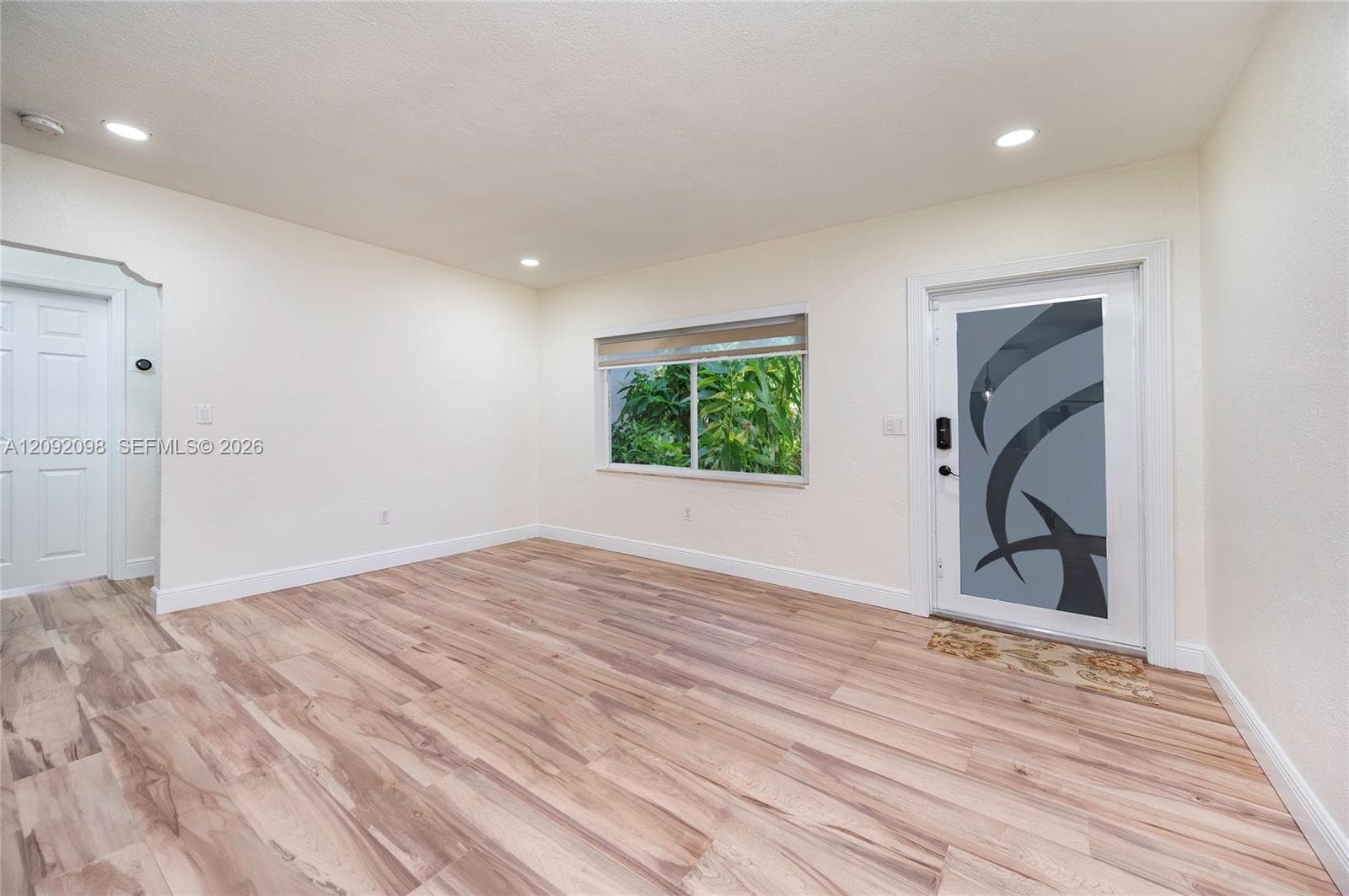 589 Miller Dr photo 10