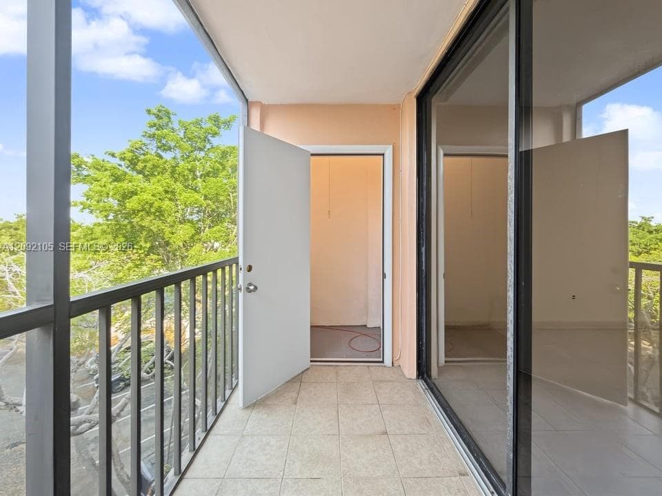 HORIZONS WEST CONDO #5 · #410 in Miami - Photo 17