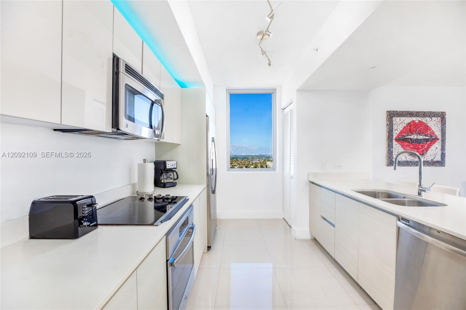 BEACHWALK CONDOMINIUM · #T2902 in Hallandale Beach - Photo 10
