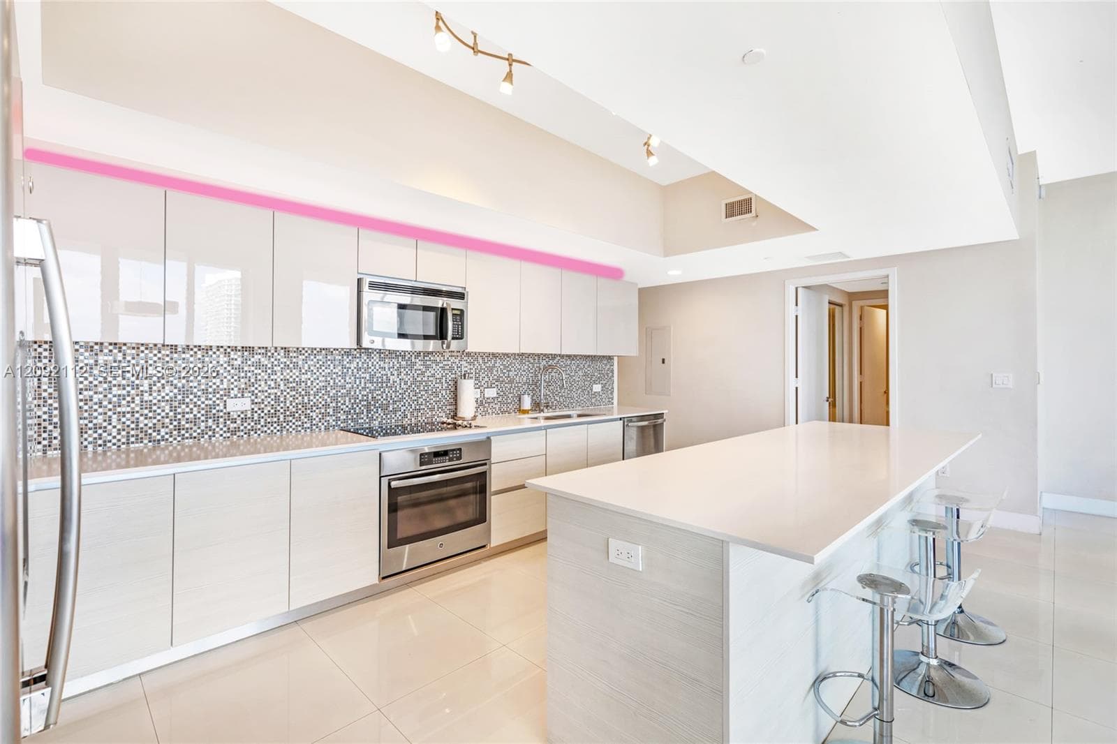 BEACHWALK CONDOMINIUM · #T3301 in Hallandale Beach - Photo 21