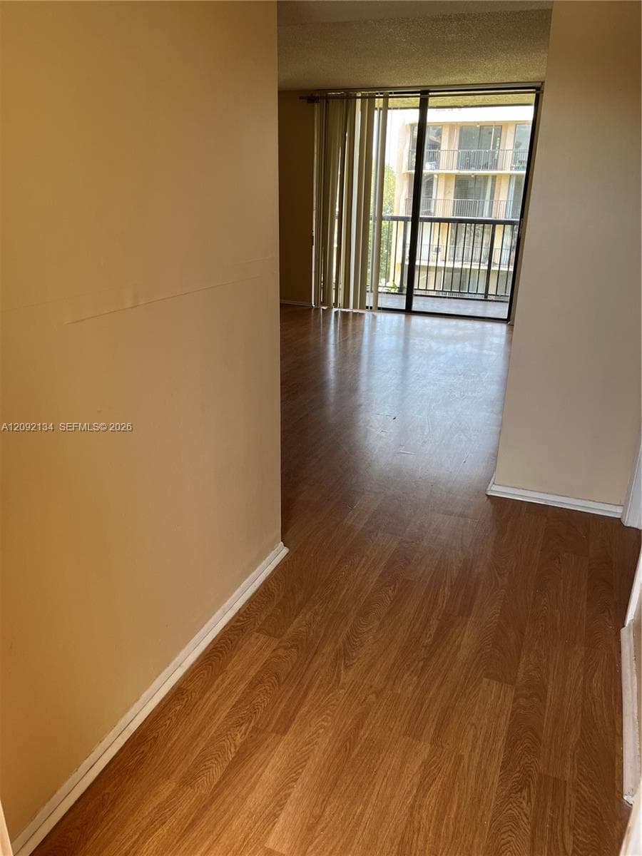 BLUE LAKE APTS CONDO · #401 in Pompano Beach - Photo 2