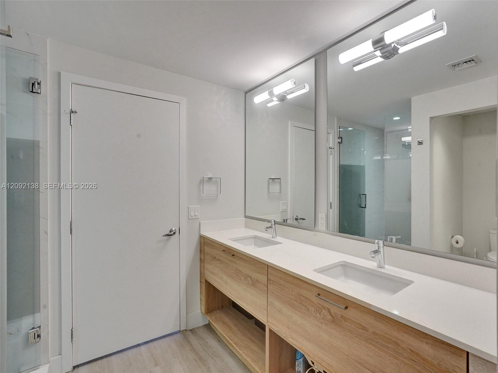 THE HARBOUR NORTH CONDO · #2107 in North Miami Beach - Photo 30