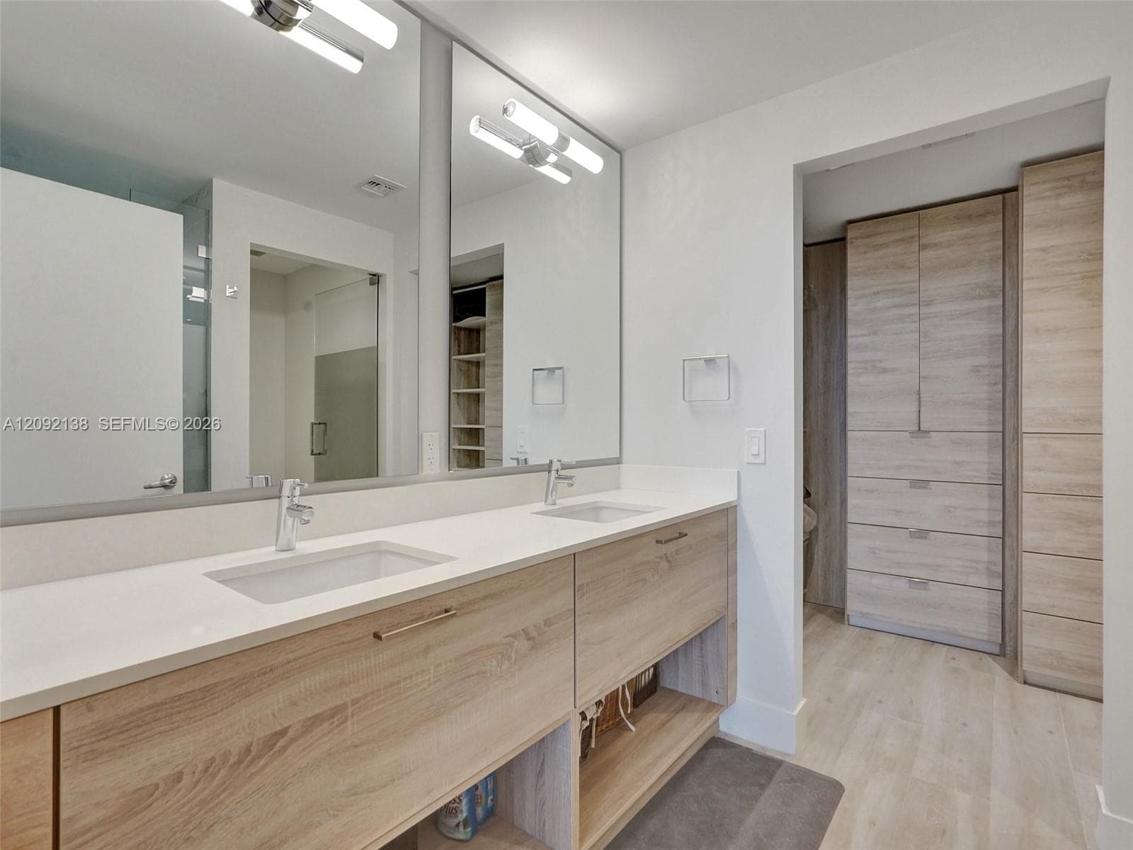 THE HARBOUR NORTH CONDO · #2107 in North Miami Beach - Photo 29