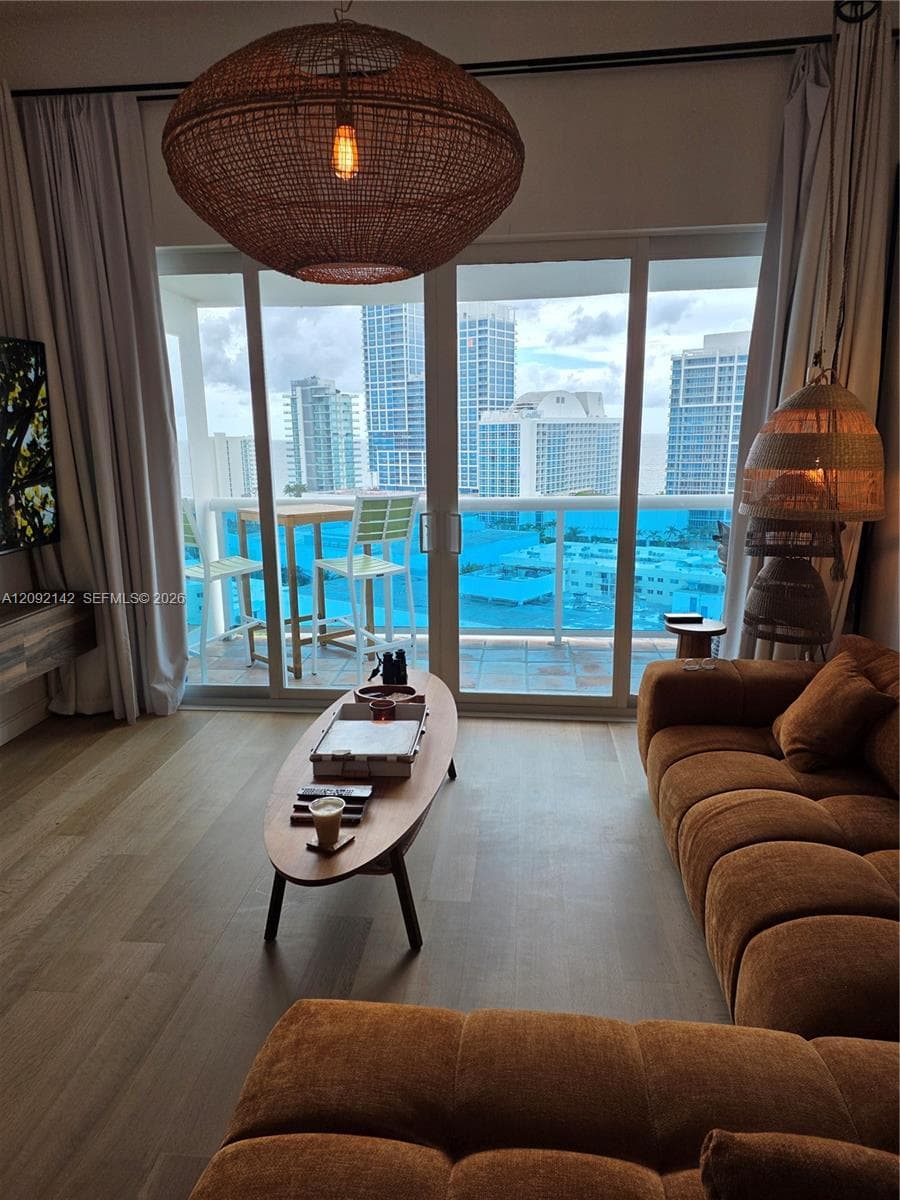 AQUASOL · #TSR in Miami Beach - Photo 7