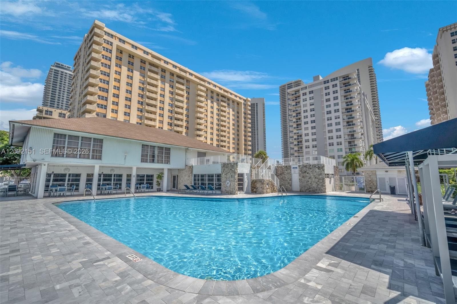 Plaza Towers · #PH3 in Hallandale Beach - Photo 26