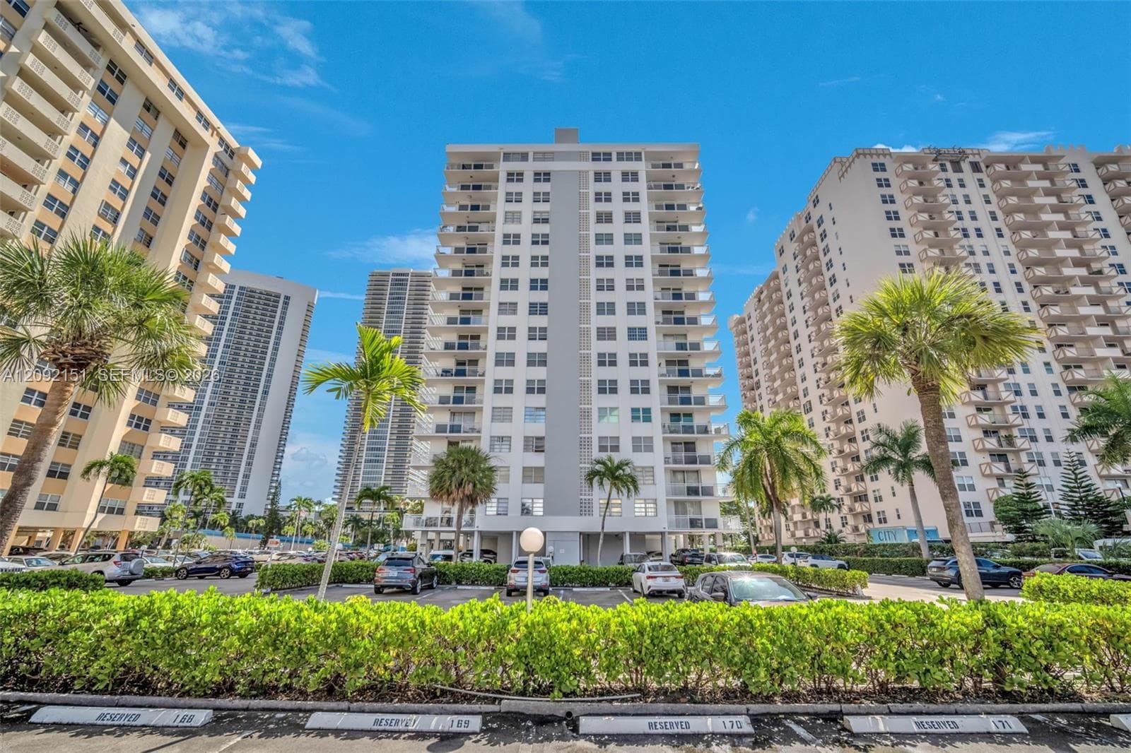 Plaza Towers · #PH3 in Hallandale Beach - Photo 24