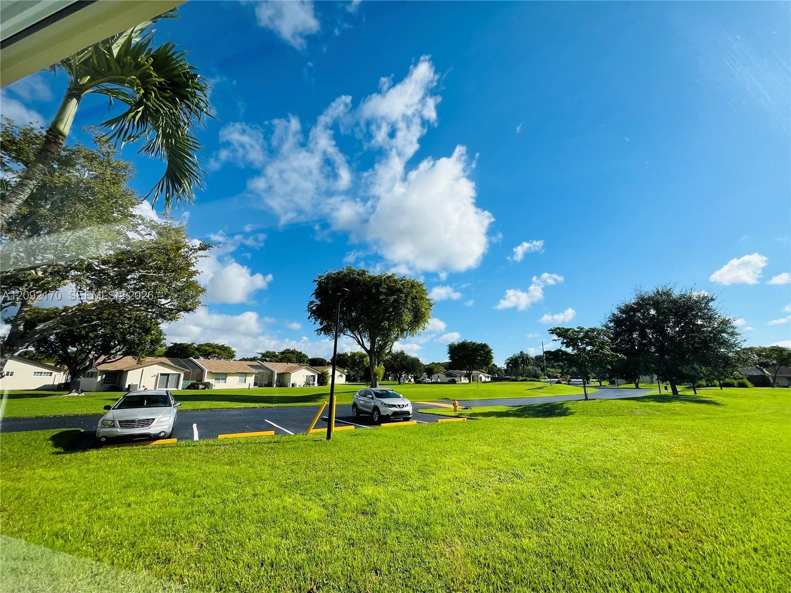 10909 SW 117th Pl #NA photo 41