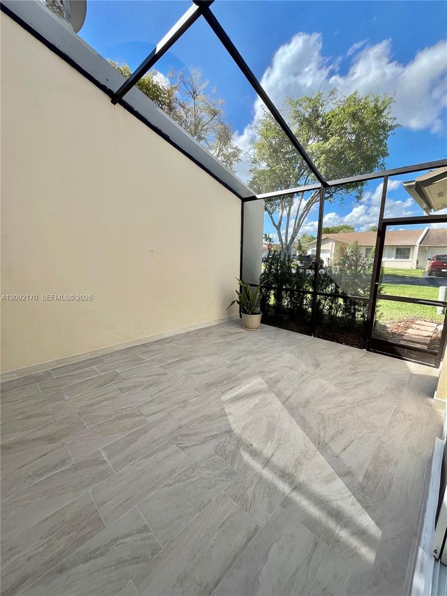 10909 SW 117th Pl #NA photo 35