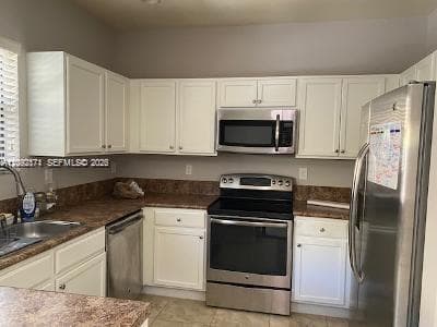 373 NE 37th Ave photo 6