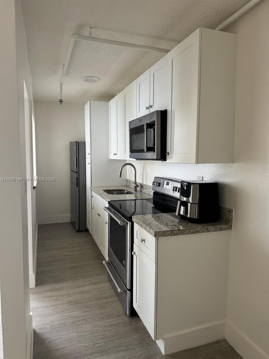 ISLANDER CONDO APTS · #406 in Miami Beach - Photo 4
