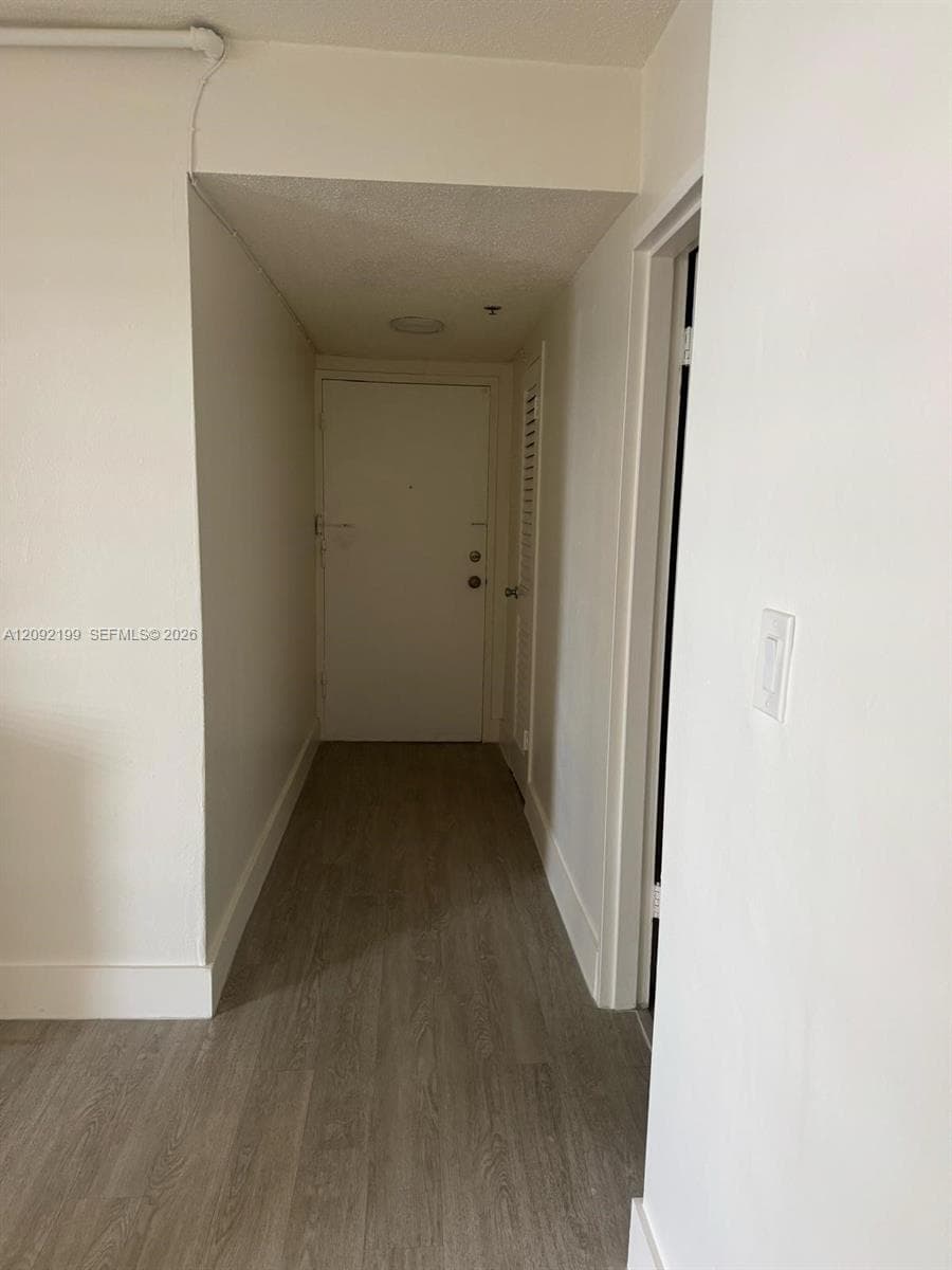ISLANDER CONDO APTS · #406 in Miami Beach - Photo 8