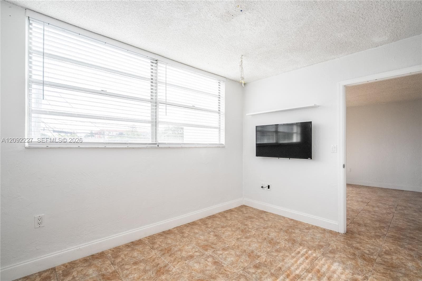 BYRON GARDENS CONDO · #207 in Miami Beach - Photo 12