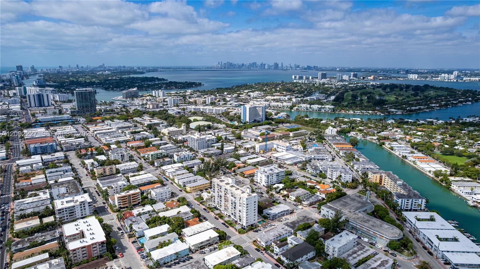 BYRON GARDENS CONDO · #207 in Miami Beach - Photo 34