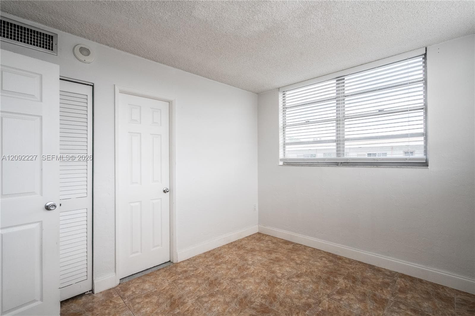 BYRON GARDENS CONDO · #207 in Miami Beach - Photo 10