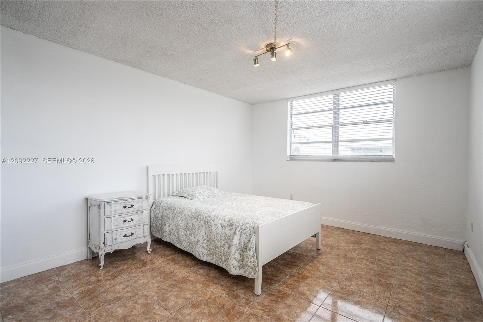 BYRON GARDENS CONDO · #207 in Miami Beach - Photo 18
