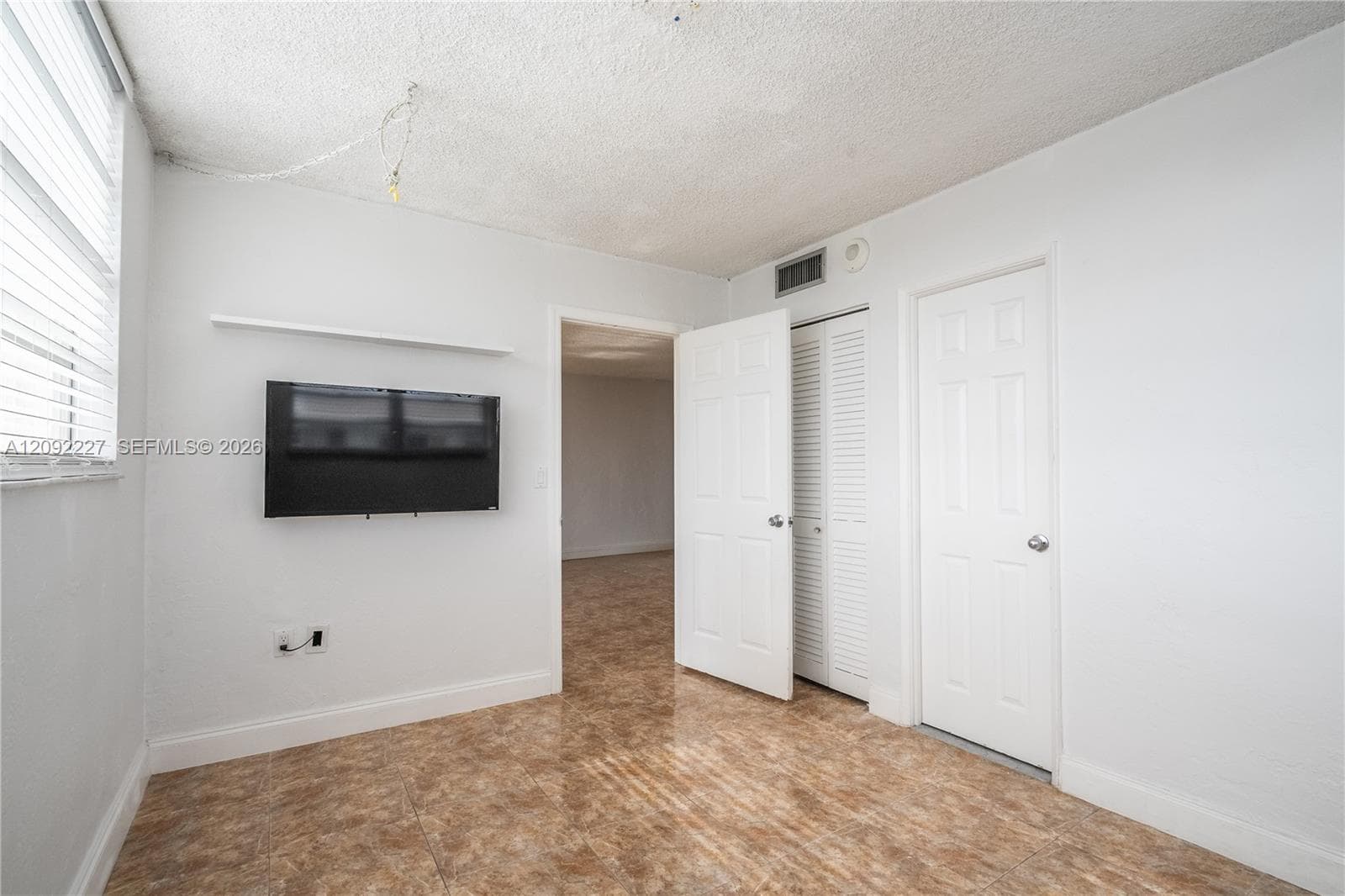BYRON GARDENS CONDO · #207 in Miami Beach - Photo 11