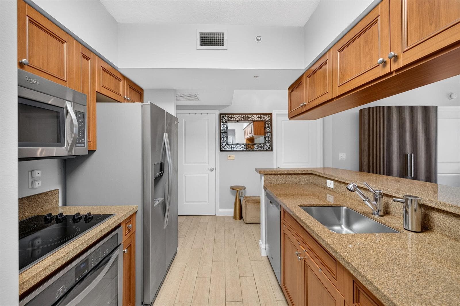 24-web-or-mls-699A5517