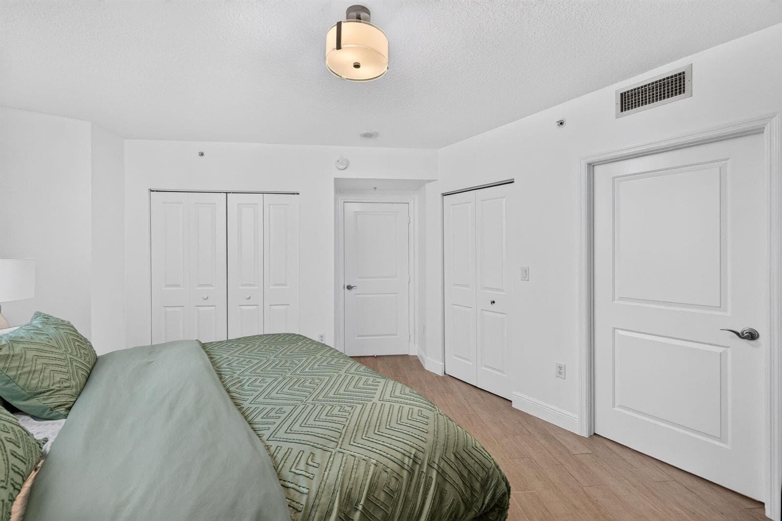 34-web-or-mls-699A5343