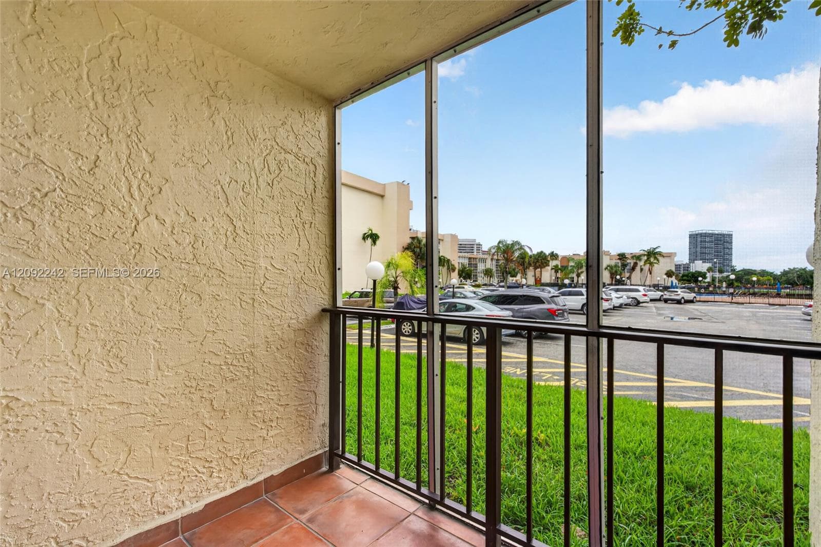 DESOTO PARK CONDO · #120 in Hallandale Beach - Photo 24