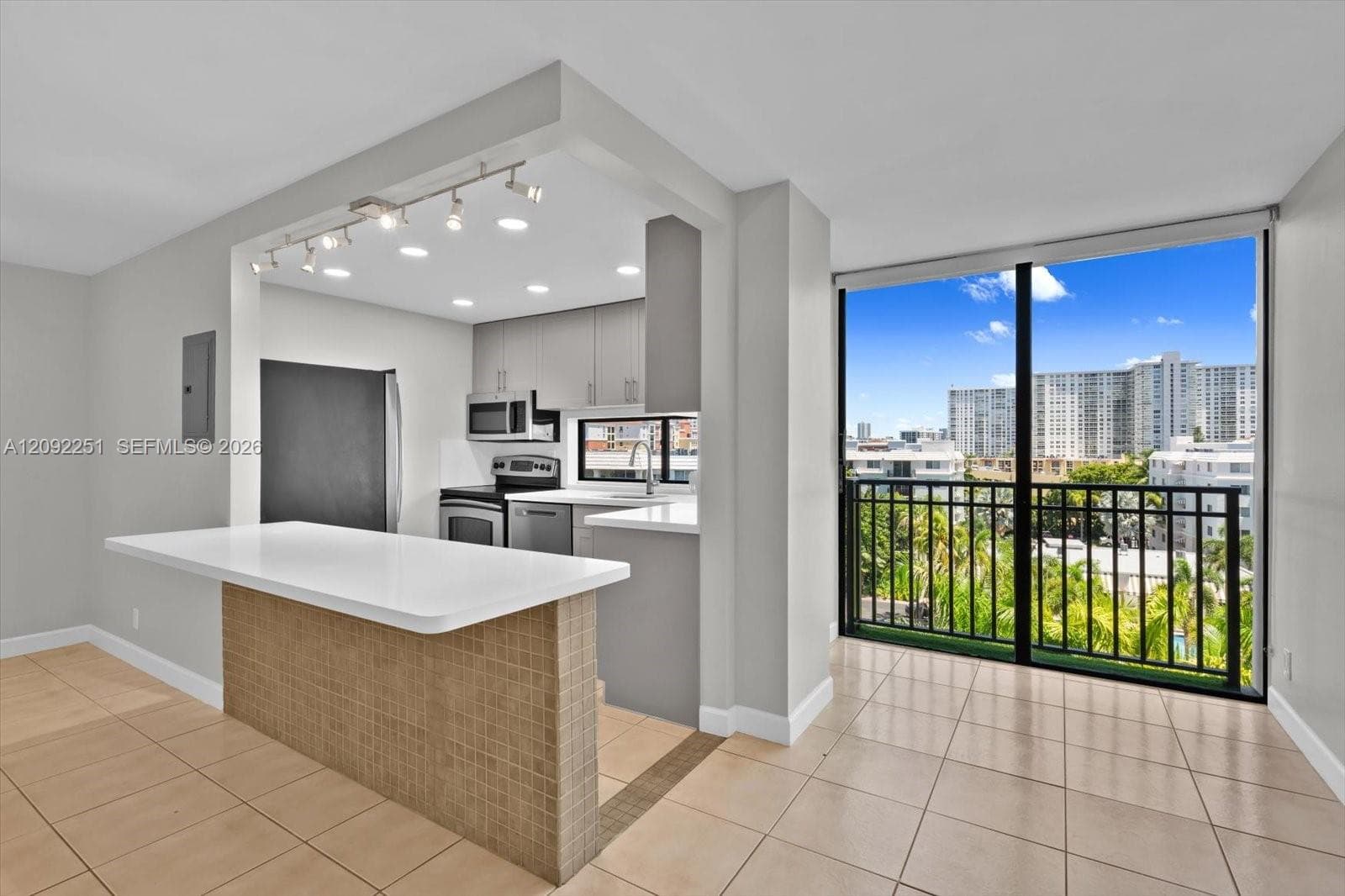 PLAZA OF AMERICAS CONDO P · #705 in Sunny Isles Beach - Photo 13