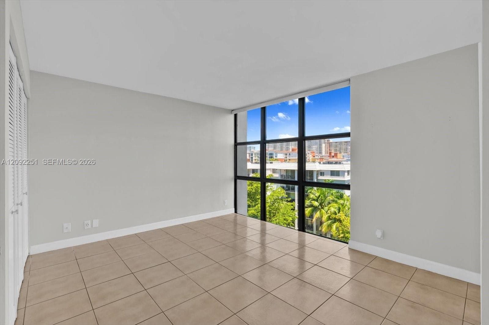 PLAZA OF AMERICAS CONDO P · #705 in Sunny Isles Beach - Photo 16