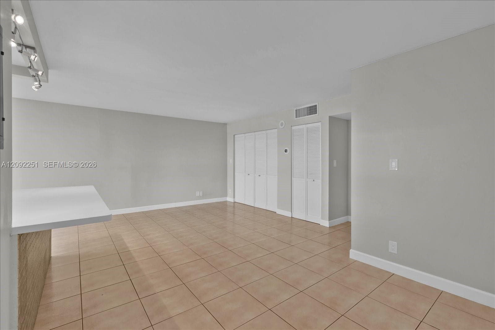PLAZA OF AMERICAS CONDO P · #705 in Sunny Isles Beach - Photo 9