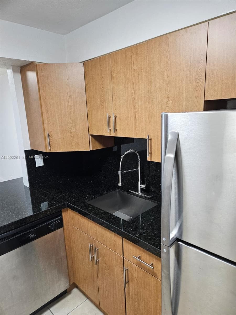 DORAL GARDENS II CONDO · #201 in Doral - Photo 3